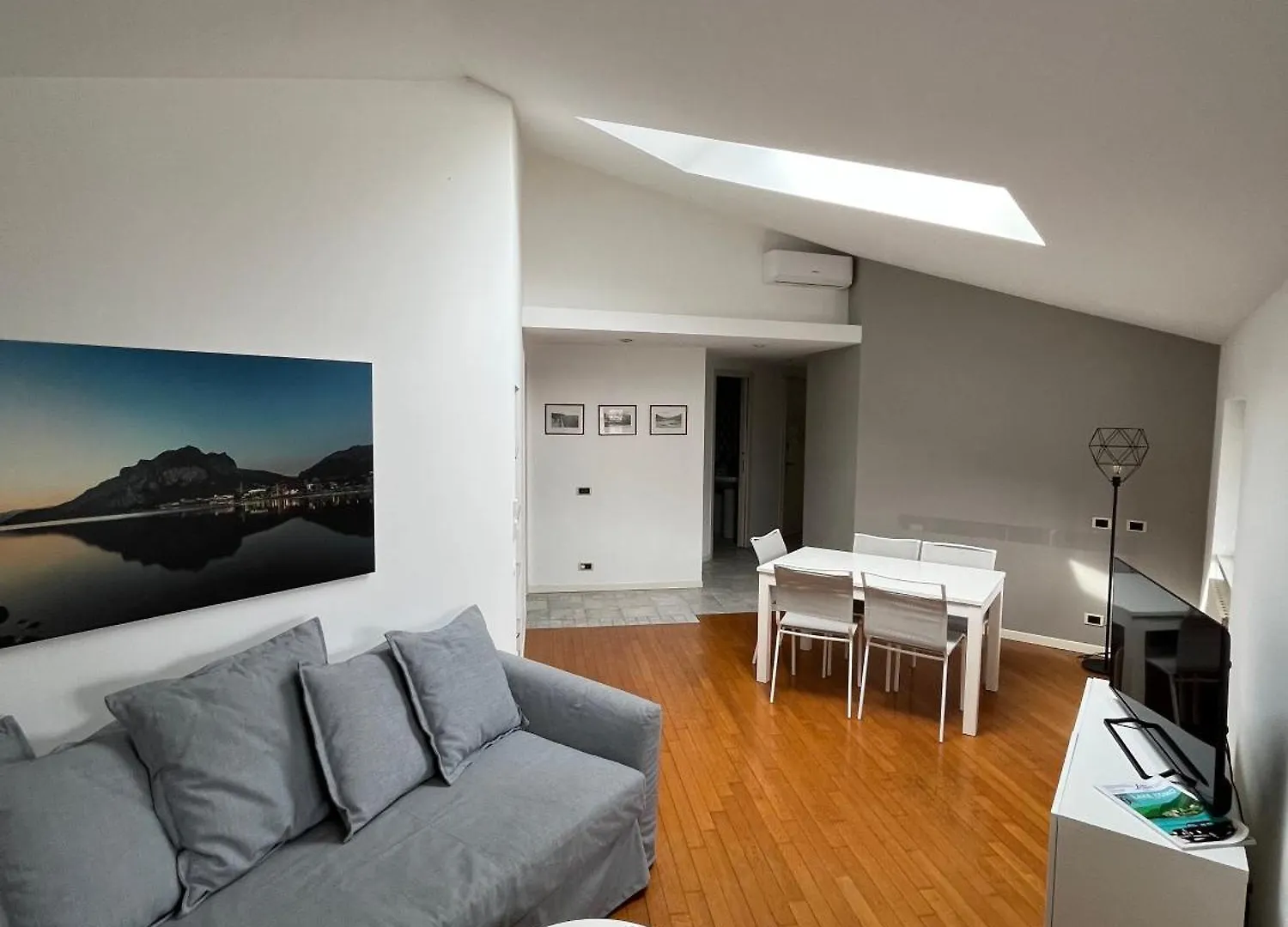 Casa Di Gio - Comfy Lake Como Attic مالغراتي